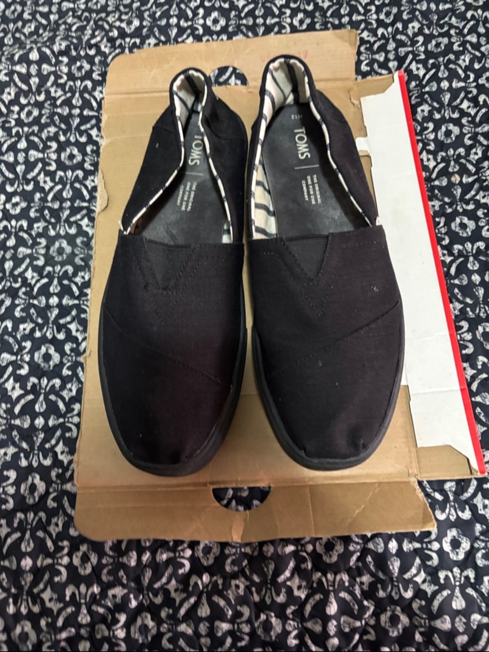 TOMS Black Canvas Slip-On Loafers for Men NO BOX